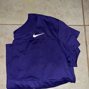 purple nike running shirt